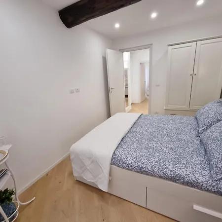 Ti Ci Devo Portare Apartment