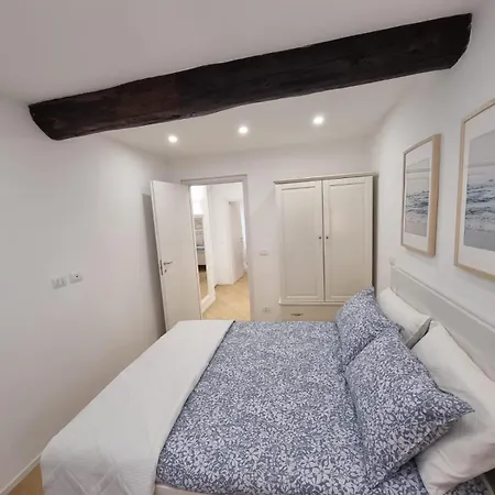 Ti Ci Devo Portare Apartment